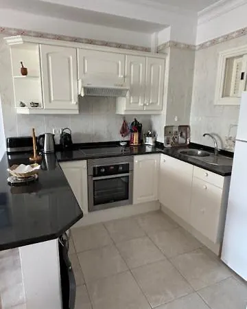 Terrassen Wohnungen, Direkt Am Strand, 25 M Beheiztem Pool, Wifi Free, Free Parking