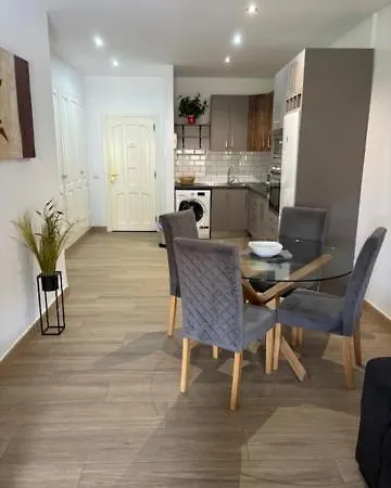 Apartment Terrassen Wohnungen, Direkt Am Strand, 25 M Beheiztem Pool, Wifi Free, Free Parking *