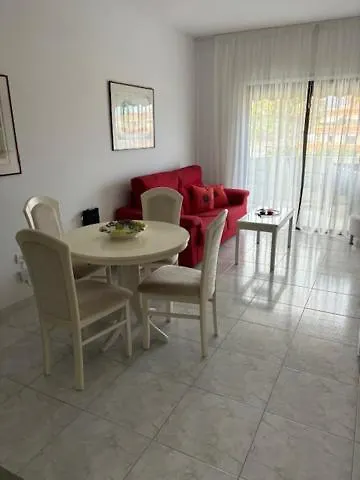 Terrassen Wohnungen, Direkt Am Strand, 25 M Beheiztem Pool, Wifi Free, Free Parking