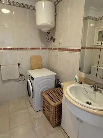 Terrassen Wohnungen, Direkt Am Strand, 25 M Beheiztem Pool, Wifi Free, Free Parking דירה