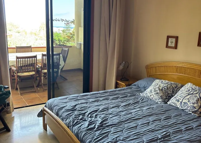 Terrassen Wohnungen, Direkt Am Strand, 25 M Beheiztem Pool, Wifi Free, Free Parking דירה *