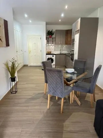 شقة Terrassen Wohnungen, Direkt Am Strand, 25 M Beheiztem Pool, Wifi Free, Free Parking *